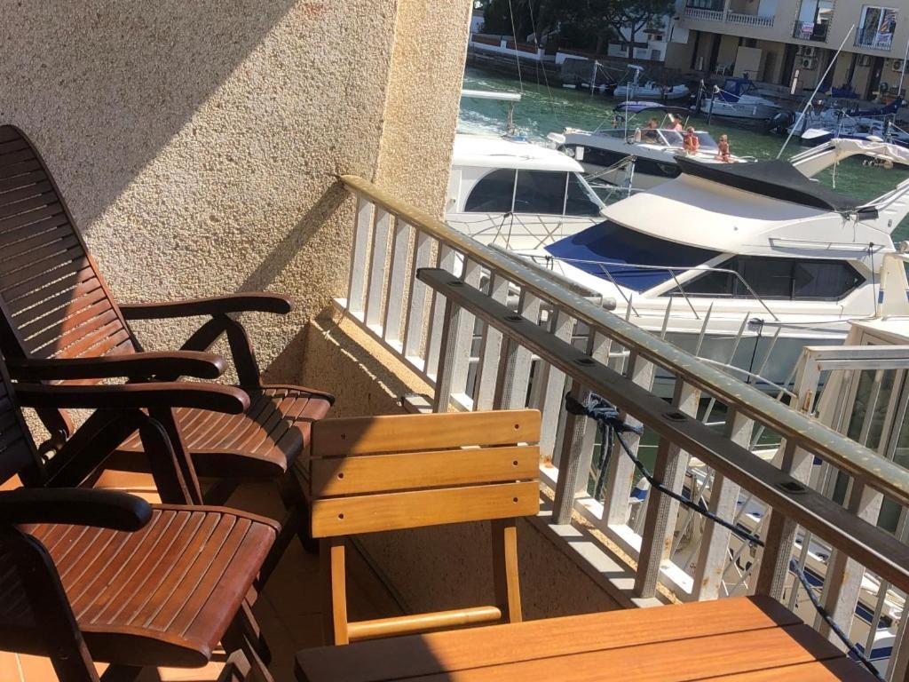 Port Ambar - Apartamento En La Marina De Empuriabrava - Balcon Con Vistas Al Canal - Playa - Wifi Exteriör bild